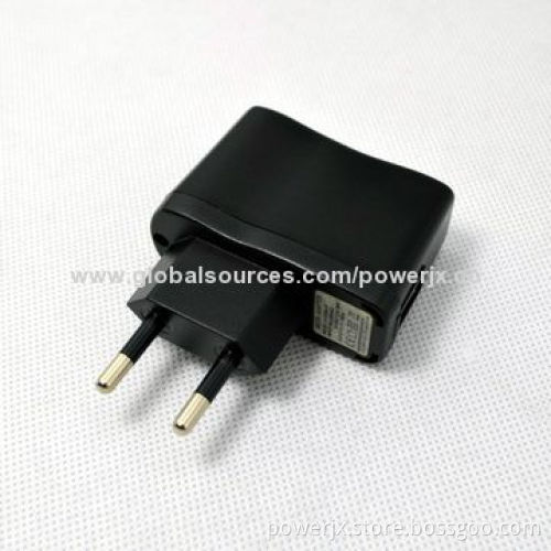 Dependable performance universal plug adapter, short-circuit protection